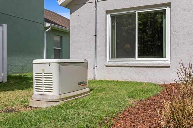 8263 SWANN HOLLOW DRIVE, Tampa, FL 33647