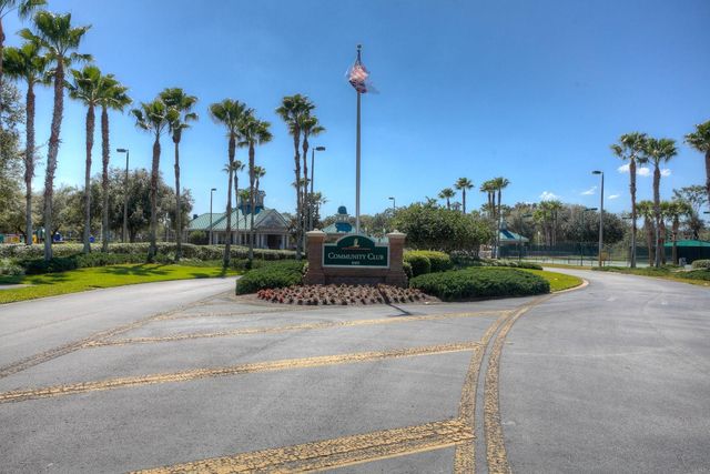 8263 SWANN HOLLOW DRIVE, Tampa, FL 33647