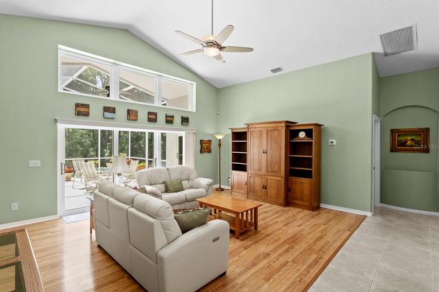 8263 SWANN HOLLOW DRIVE, Tampa, FL 33647