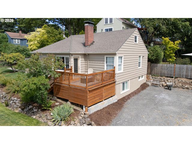 7158 Sw 4TH Ave, Portland, OR 97219
