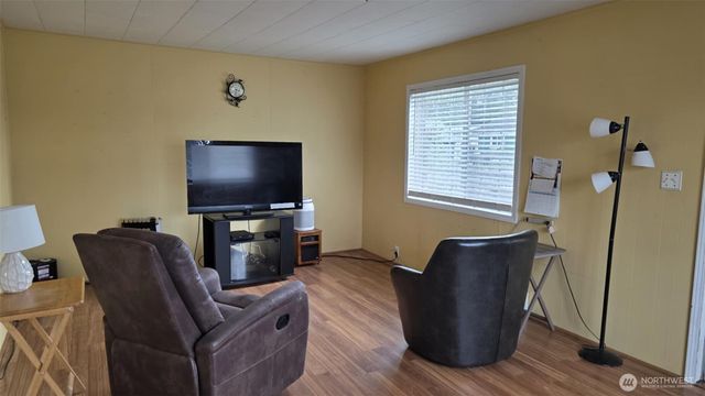 300 E Perry Street, Aberdeen, WA 98520