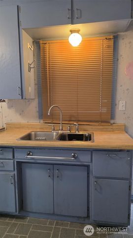 300 E Perry Street, Aberdeen, WA 98520