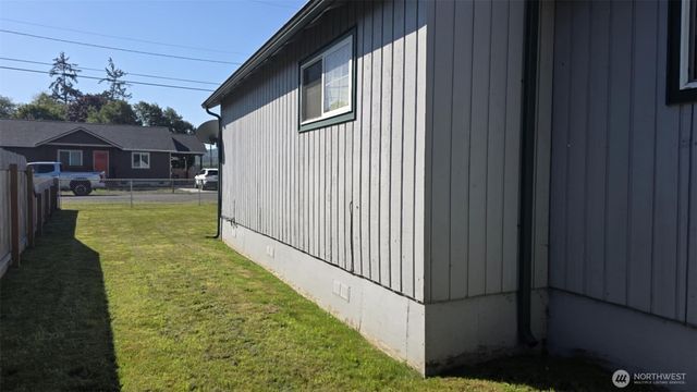 300 E Perry Street, Aberdeen, WA 98520