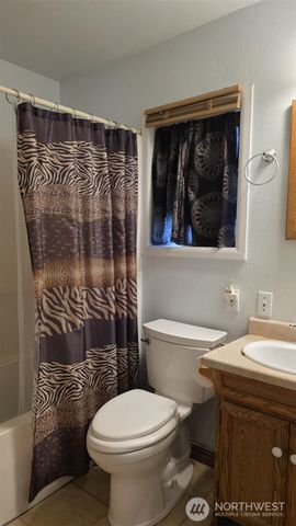 300 E Perry Street, Aberdeen, WA 98520