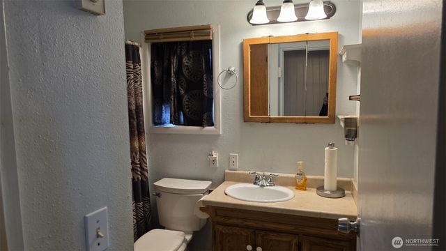 300 E Perry Street, Aberdeen, WA 98520