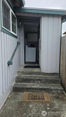 300 E Perry Street, Aberdeen, WA 98520