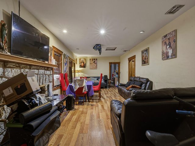 1757 NW 1st Street, Miami, FL 33125