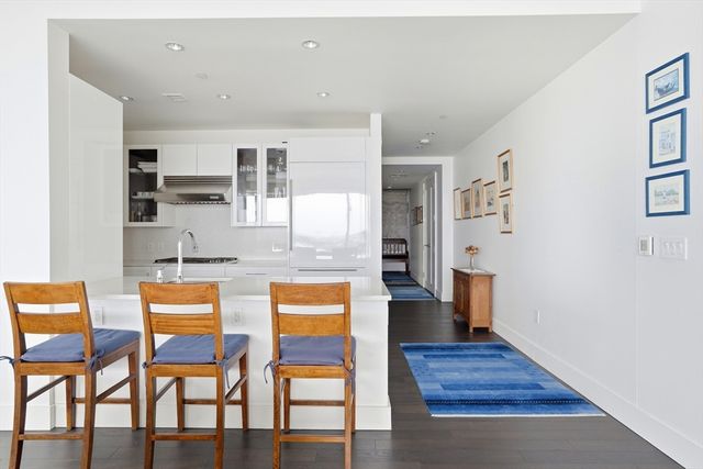 22 Liberty Dr 9F, Boston, MA 02110