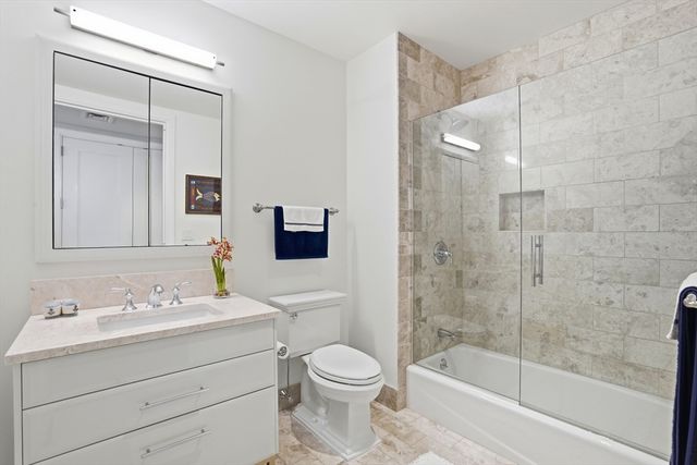 22 Liberty Dr 9F, Boston, MA 02110