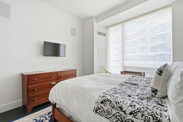 22 Liberty Dr 9F, Boston, MA 02110