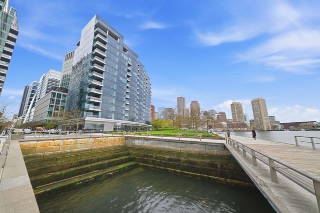 22 Liberty Dr 9F, Boston, MA 02110