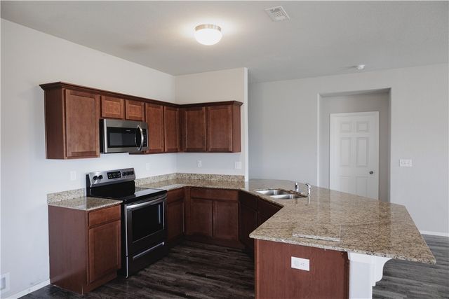 2301 Hickory Wood Avenue, Lowell, AR 72745