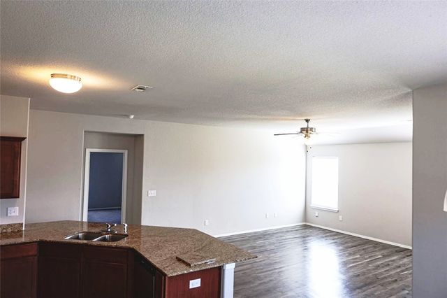 2301 Hickory Wood Avenue, Lowell, AR 72745