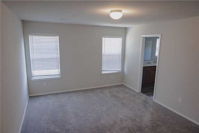 2301 Hickory Wood Avenue, Lowell, AR 72745