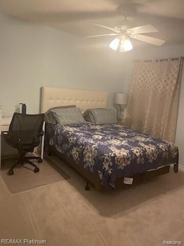 481 Village Oak Ct, Ann Arbor, MI 48103