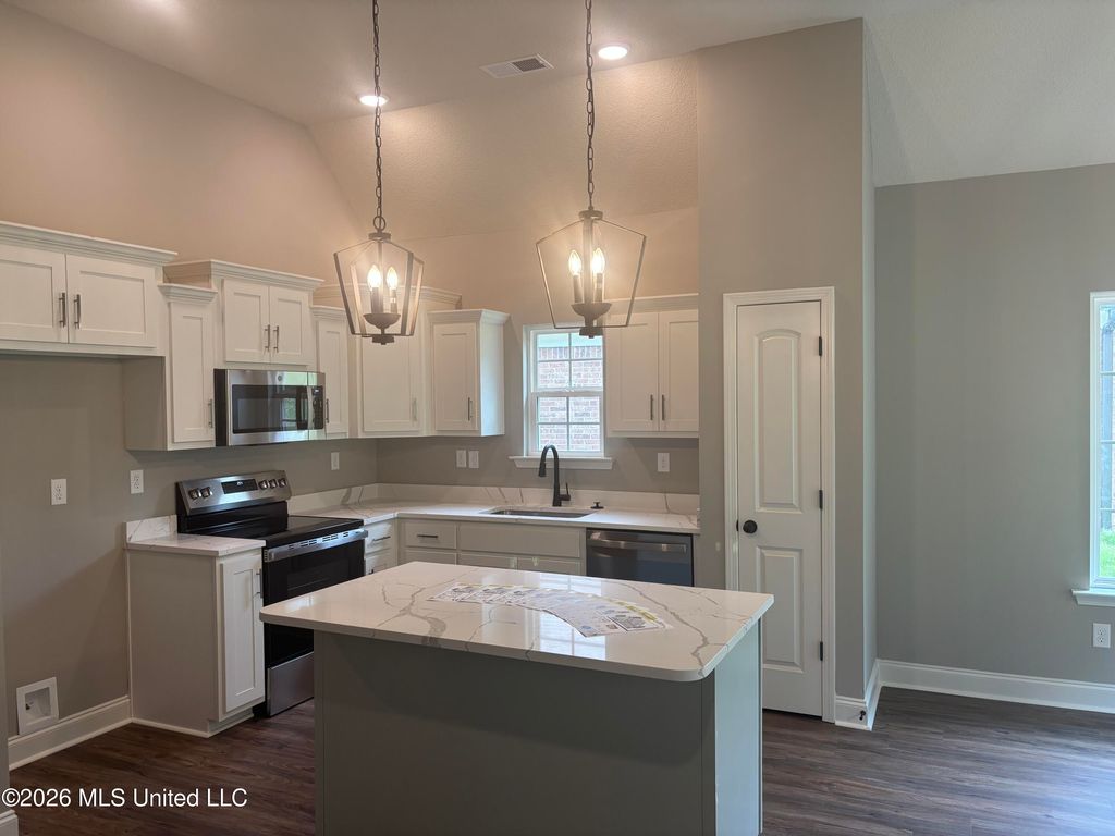 7197 Fairmont Pl Cove, Southaven, MS 38671 — photo 2