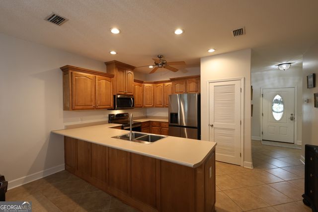 402 Eagle Boulevard, Kingsland, GA 31548