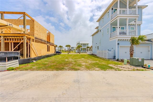 623 Sunset Ave, Port Aransas, TX 78373