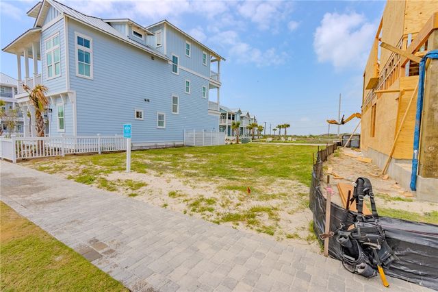 623 Sunset Ave, Port Aransas, TX 78373
