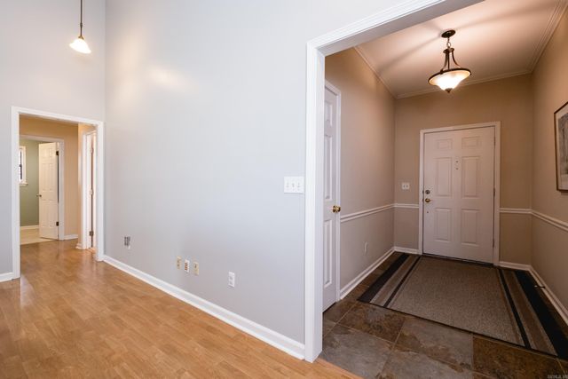 49 Summit Ridge Drive, Little Rock, AR 72211