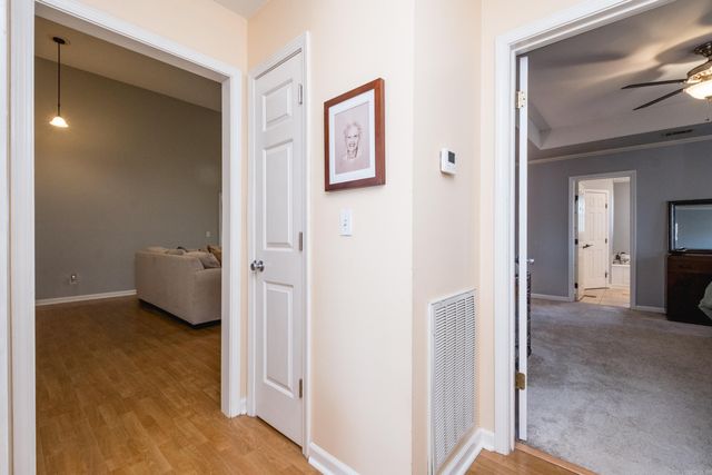 49 Summit Ridge Drive, Little Rock, AR 72211