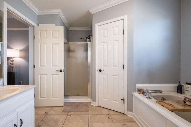 49 Summit Ridge Drive, Little Rock, AR 72211