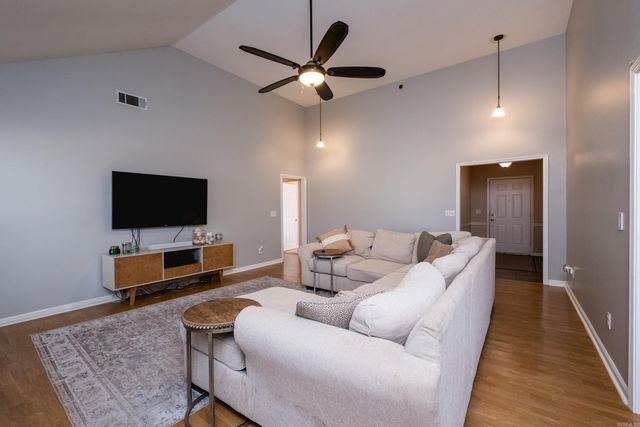 49 Summit Ridge Drive, Little Rock, AR 72211