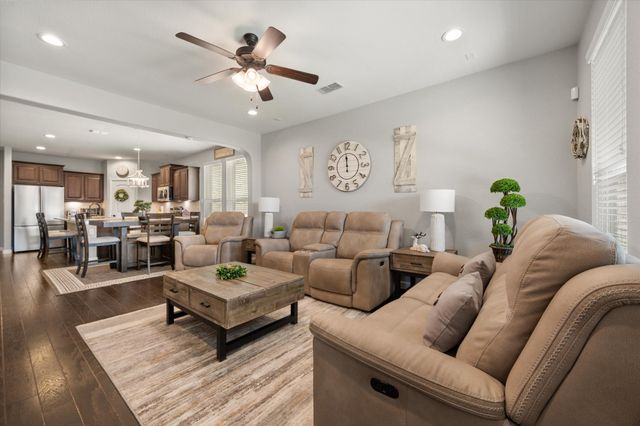 1004 Brownford Drive, Fort Worth, TX 76028