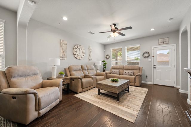 1004 Brownford Drive, Fort Worth, TX 76028