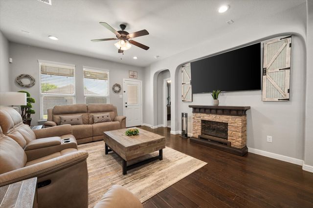 1004 Brownford Drive, Fort Worth, TX 76028