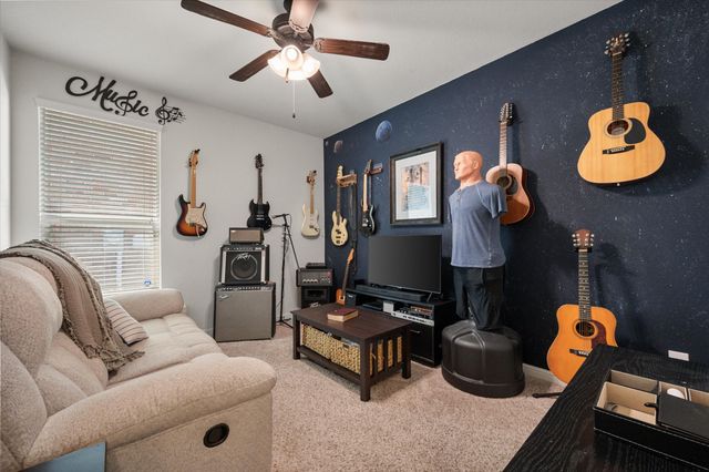 1004 Brownford Drive, Fort Worth, TX 76028