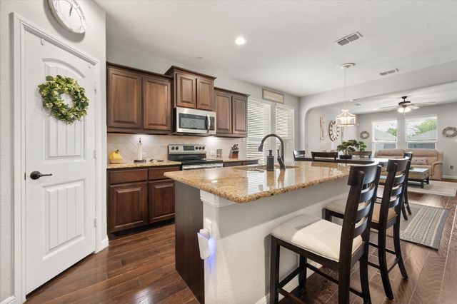 1004 Brownford Drive, Fort Worth, TX 76028