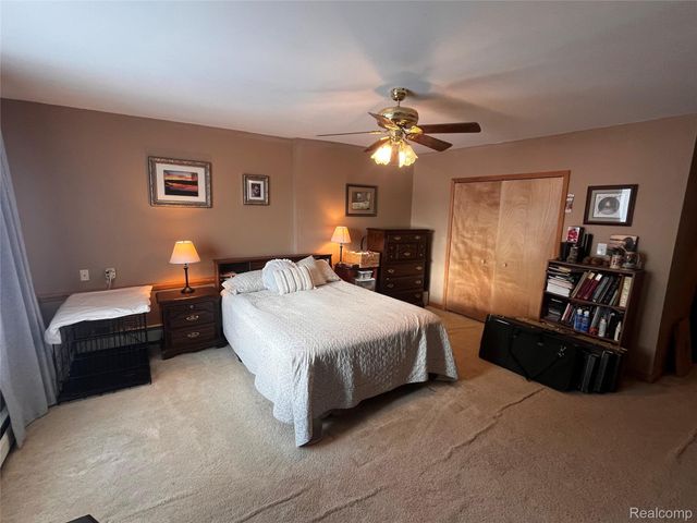 8252 Woodland Shore Drive, Brighton Township, MI 48114