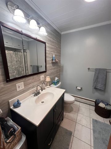 8252 Woodland Shore Drive, Brighton Township, MI 48114