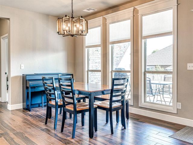 2800 Cedar Creek Drive, Moore, OK 73160