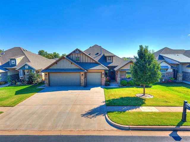 2800 Cedar Creek Drive, Moore, OK 73160