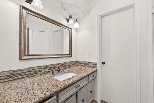 11611 Pebbleton Drive, Houston, TX 77070