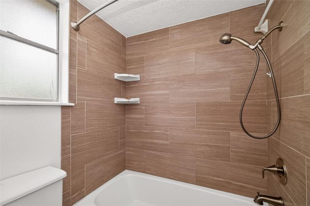 11611 Pebbleton Drive, Houston, TX 77070