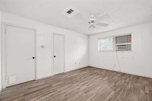 11611 Pebbleton Drive, Houston, TX 77070