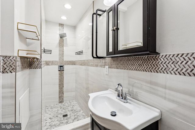 6213 MORTON ST, Philadelphia, PA 19144