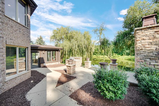 21459 Brittany Drive, Frankfort, IL 60423