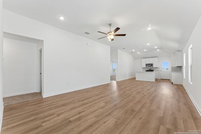 6239 Desert Aloe, San Antonio, TX 78245