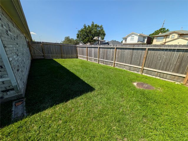 7450 Parkland Manor Drive, Cypress, TX 77433
