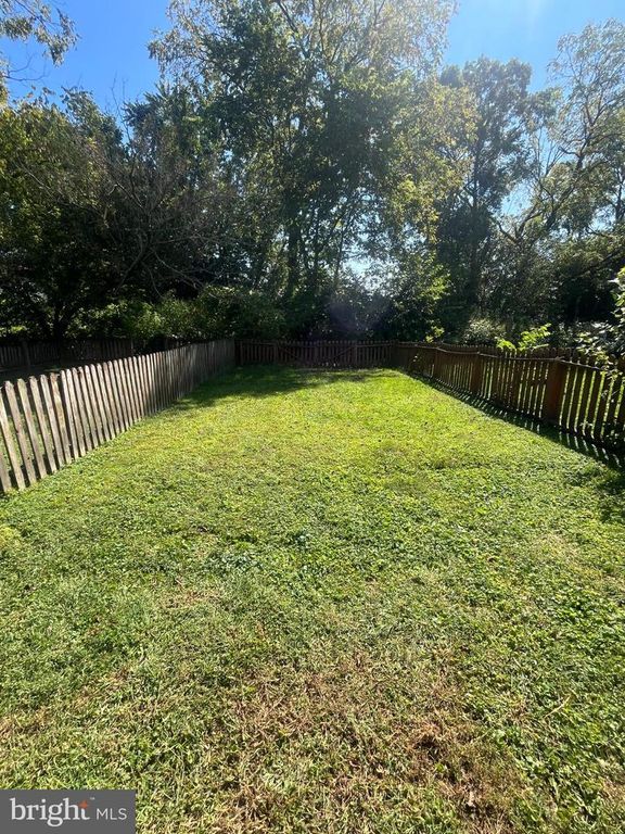 425 CARDINAL RD, Lititz, PA 17543