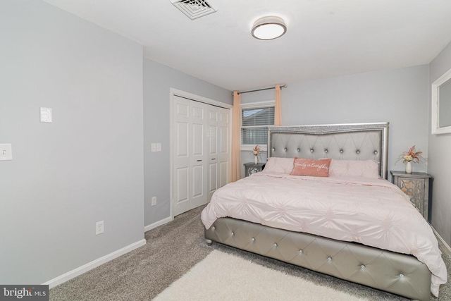 2 CUMBERLAND DR, Carlisle, PA 17013