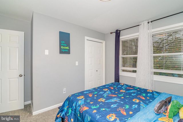 2 CUMBERLAND DR, Carlisle, PA 17013