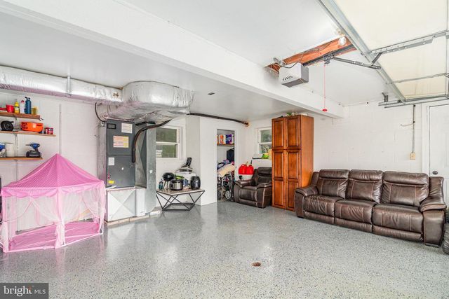 2 CUMBERLAND DR, Carlisle, PA 17013