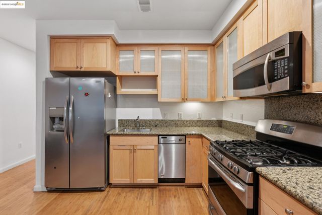 6466 Hollis Street 248, Emeryville, CA 94608