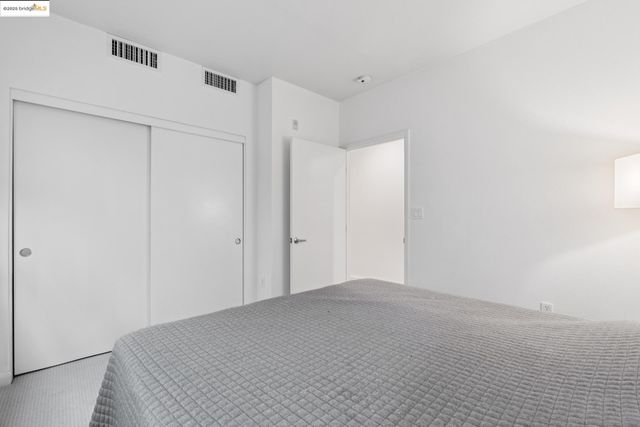 6466 Hollis Street 248, Emeryville, CA 94608