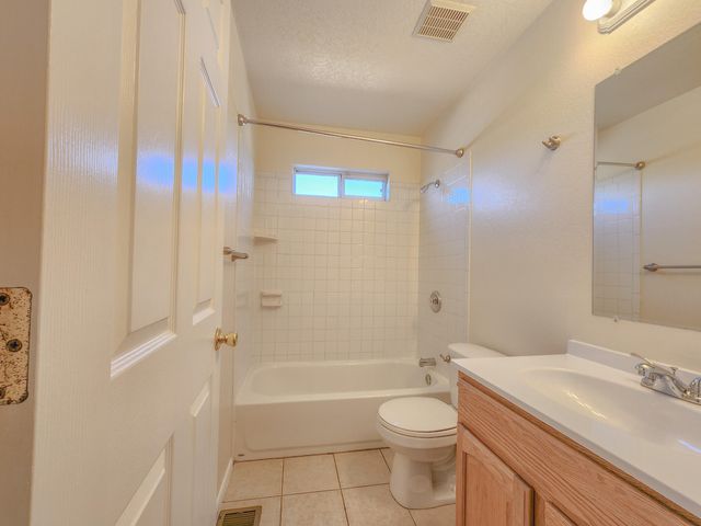 6220 Meteor Court NW, Albuquerque, NM 87120